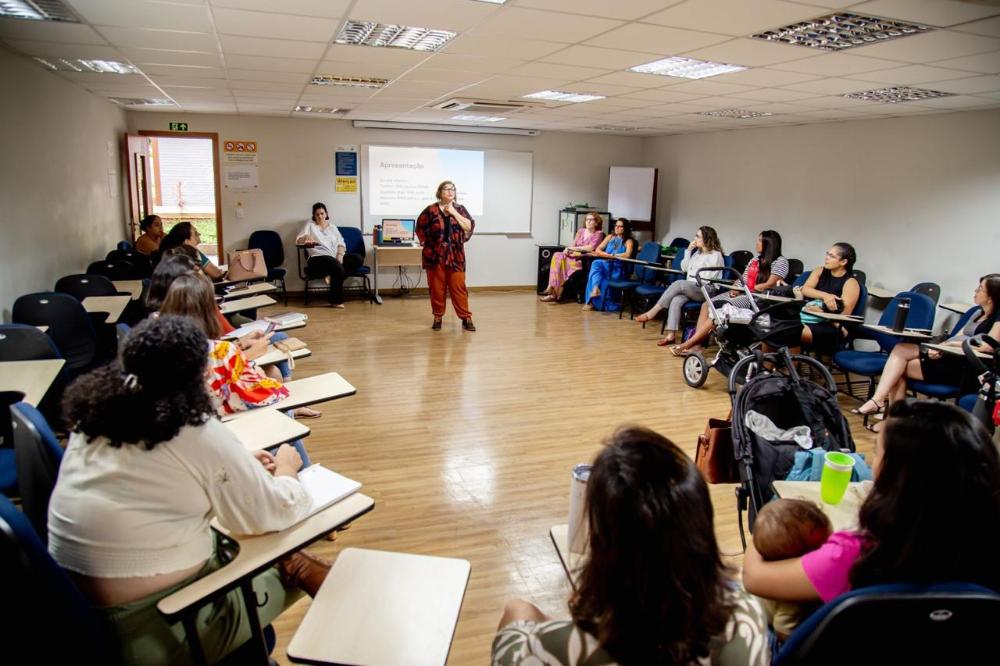 Capa da notícia: Programa oferece às servidoras do GDF apoio institucional na maternidade